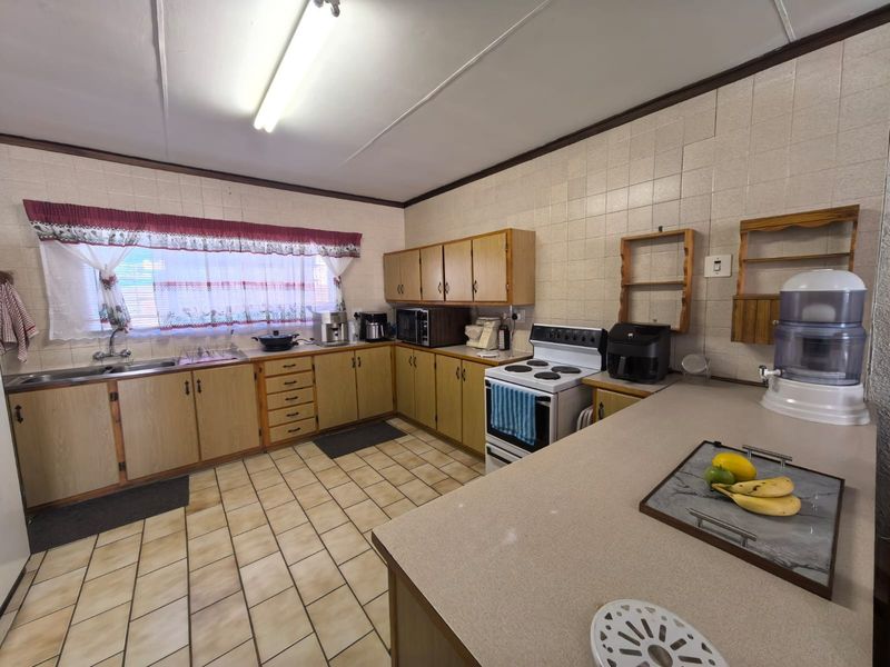 Your Gateway to Low-Maintenance Living or Smart Investing in New Park, Kimberley - Photo 5