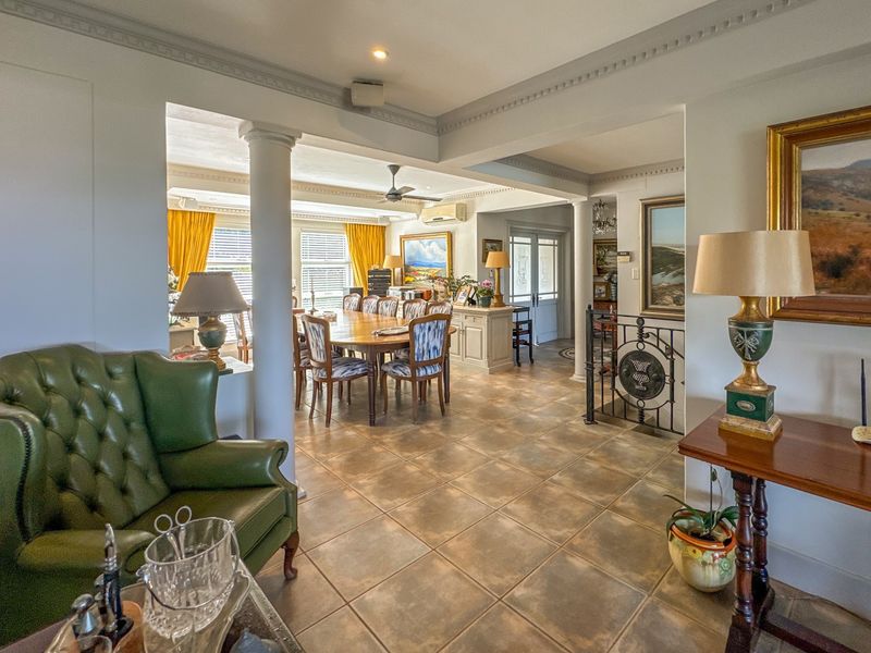 Elegant Coastal Living with Beautiful Ocean Views - Photo 6