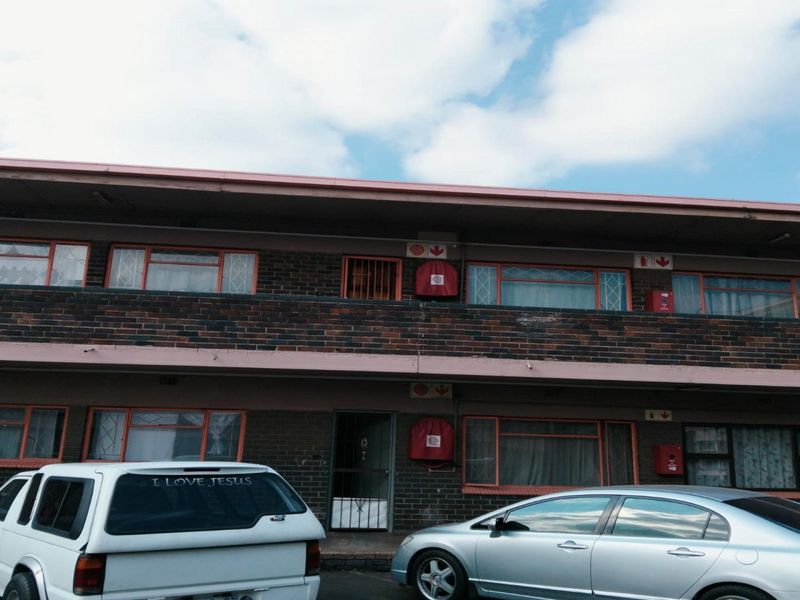 Neat and Affordable 2-Bedroom Apartment for Sale in Dalview, Brakpan - Photo 1