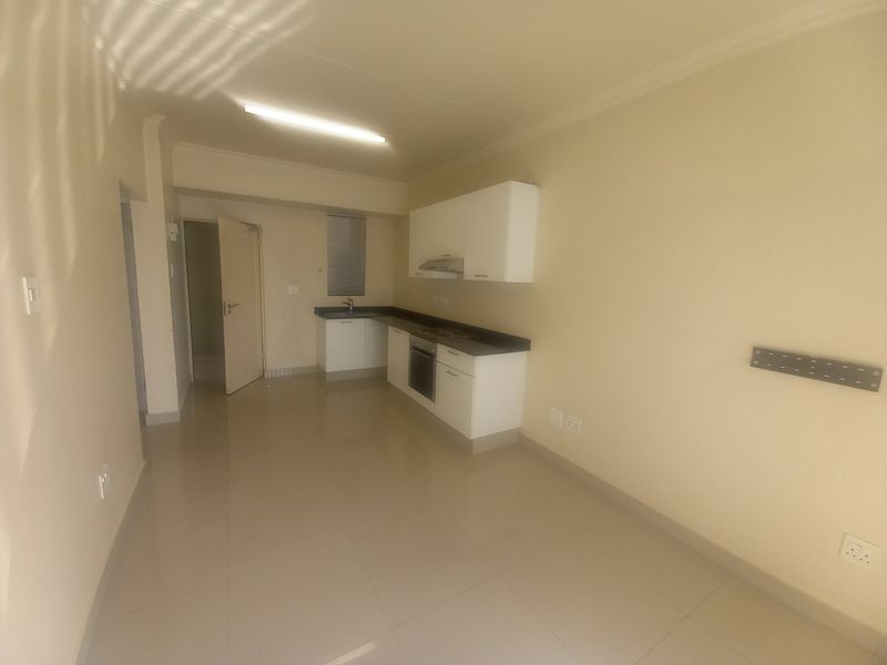 Affordable Modern Convenient Umhlanga Ridge Apartment - Photo 10