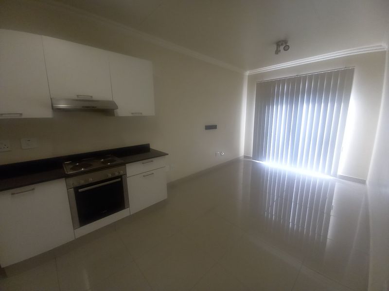 Affordable Modern Convenient Umhlanga Ridge Apartment - Photo 8