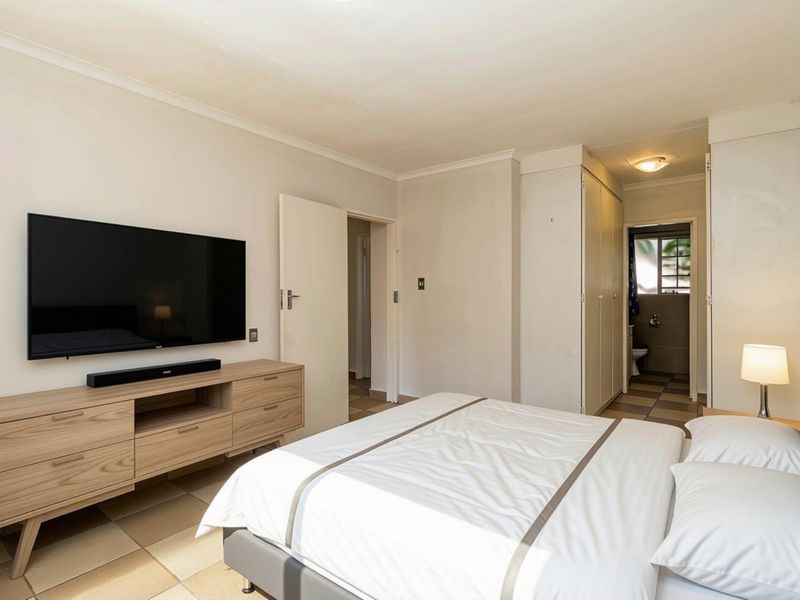 Townhouse For Sale in Allen Grove, Kempton Park - Photo 5