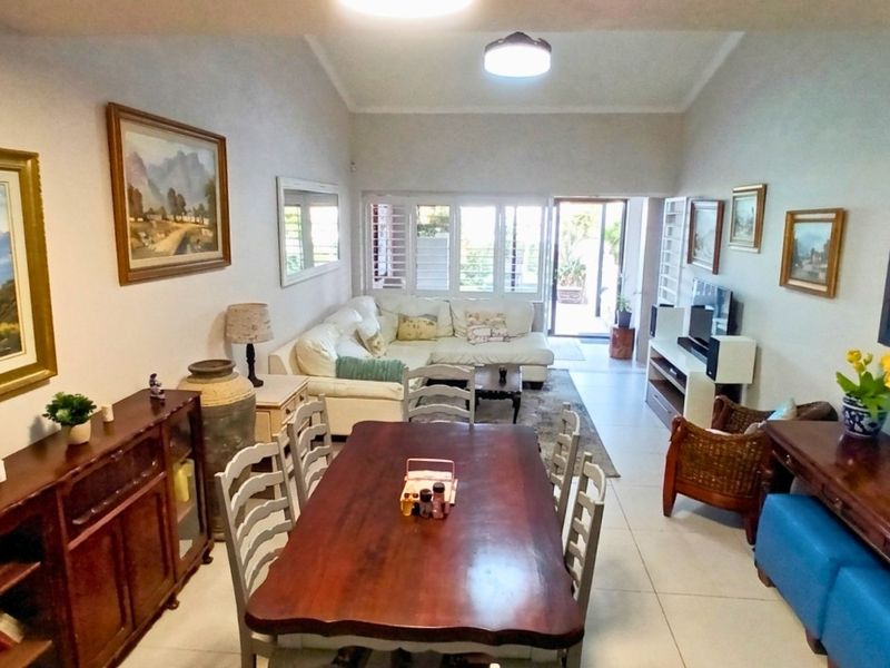 Modern townhouse in Seaspray. Gonubie - Photo 4