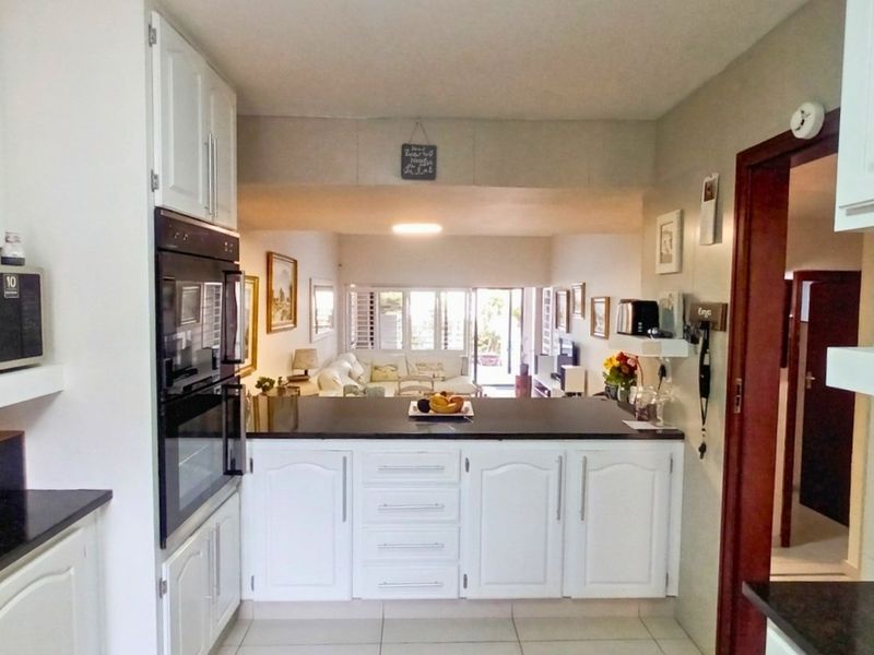 Modern townhouse in Seaspray. Gonubie - Photo 7