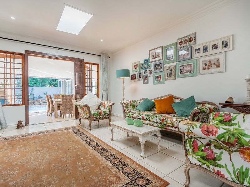 Spacious Family Living in the Heart of Hillcrest - Photo 6