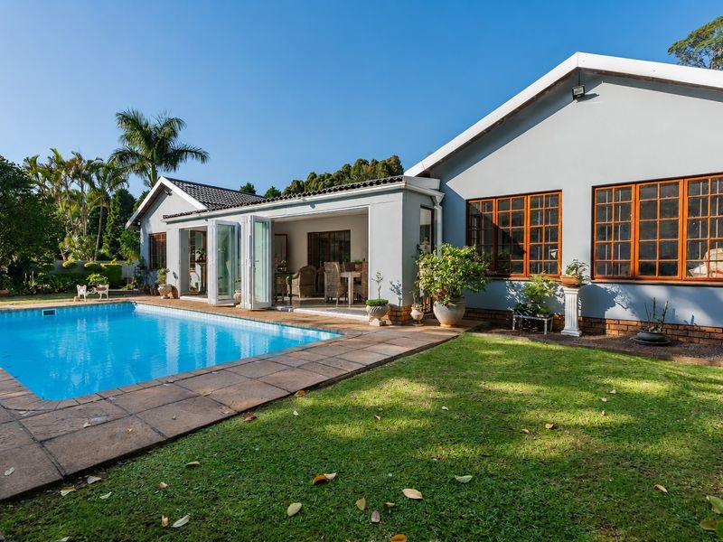 Spacious Family Living in the Heart of Hillcrest - Photo 2