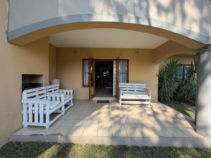 3 Bedroom, Spacious Ground floor Apartment - Photo 2