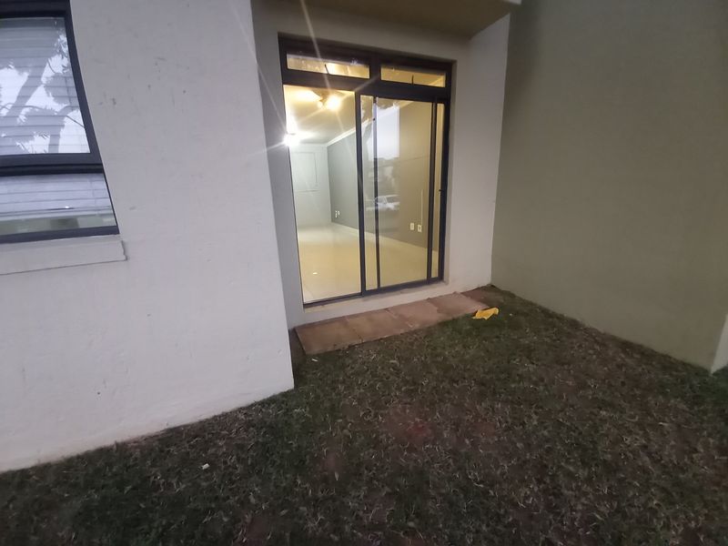 Affordable Modern Convenient Umhlanga Ridge Apartment - Photo 9