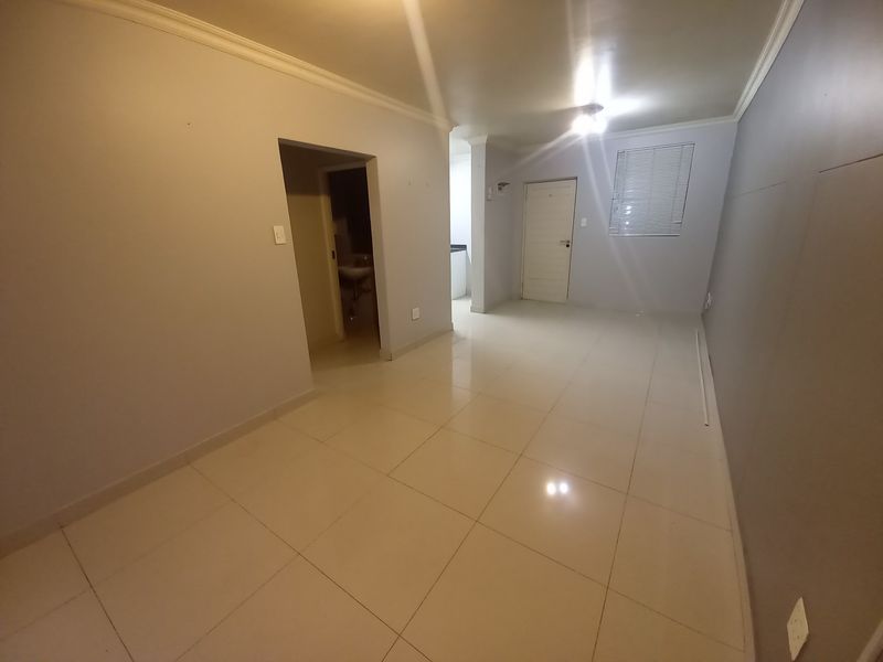 Affordable Modern Convenient Umhlanga Ridge Apartment - Photo 8