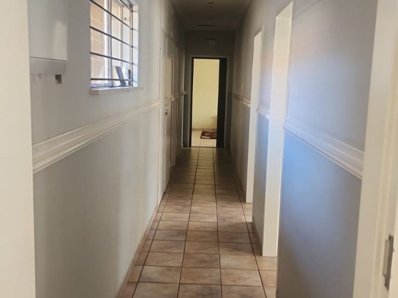 Commercial Property For Sale in Carenvale, Roodepoort - Photo 8