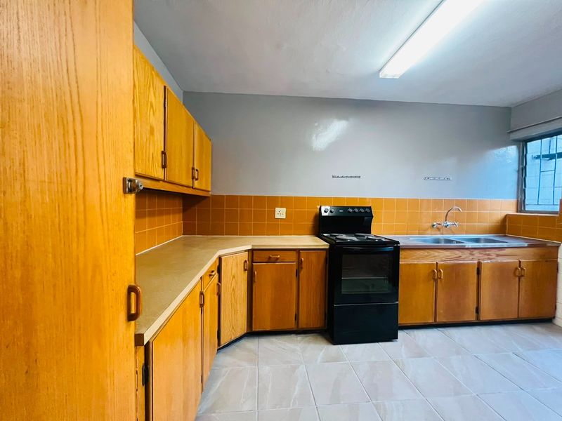 Townhouse For Sale in Sasolburg Central, Sasolburg - Photo 9
