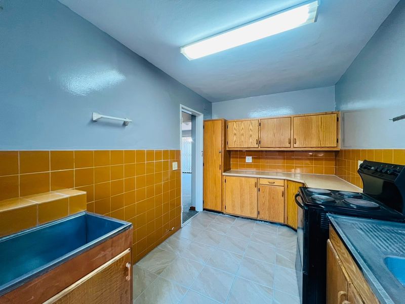 Townhouse For Sale in Sasolburg Central, Sasolburg - Photo 5
