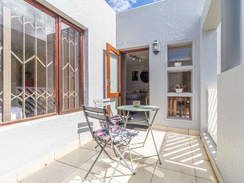 2 Bedroom, 1 bathroom  Furnished  Apartment To Rent in Sandown - Photo 6