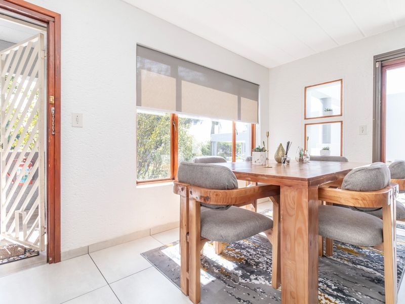 2 Bedroom, 1 bathroom  Furnished  Apartment To Rent in Sandown - Photo 5