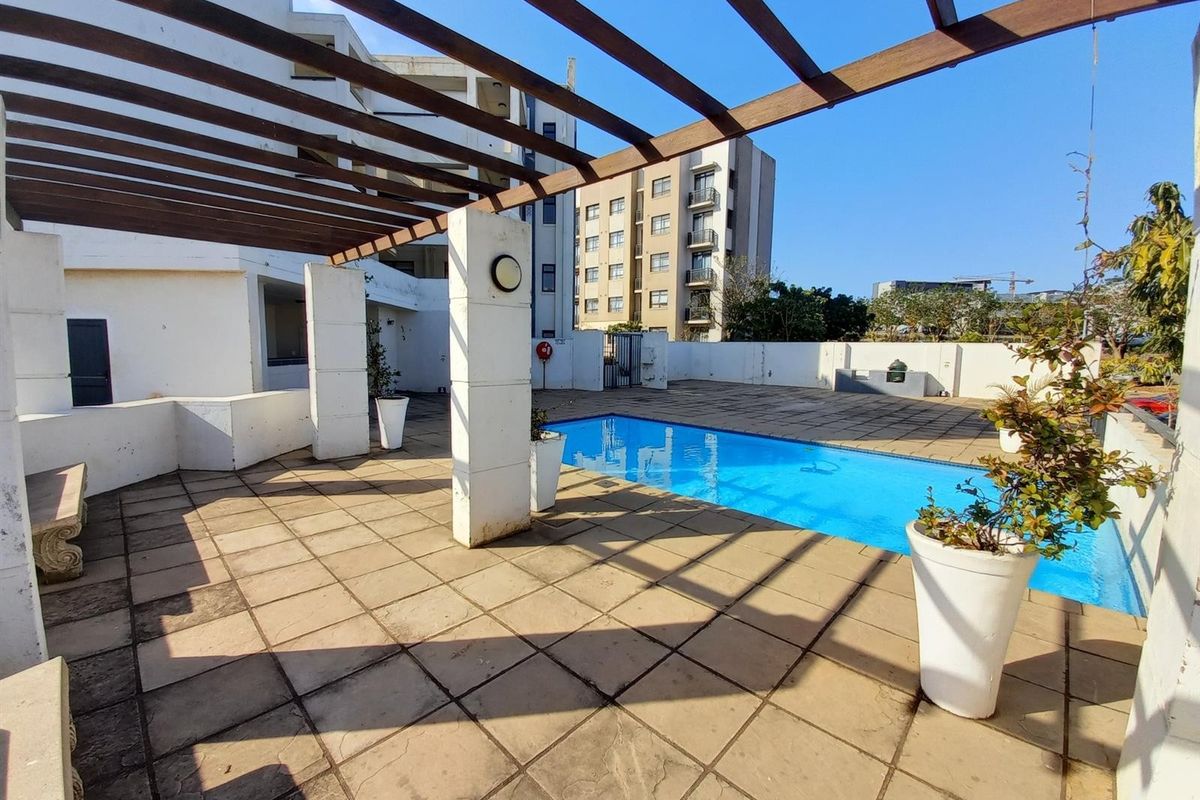 Modern Affordable and Convenient Umhlanga Ridge Apartment - Photo 2
