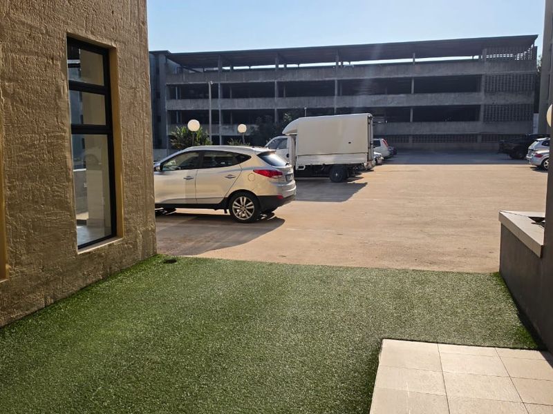 Business To Rent in Umhlanga Ridge, Umhlanga, KwaZulu Natal - Photo 10