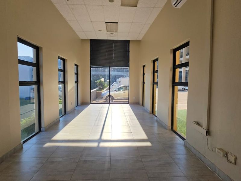 Business To Rent in Umhlanga Ridge, Umhlanga, KwaZulu Natal - Photo 7