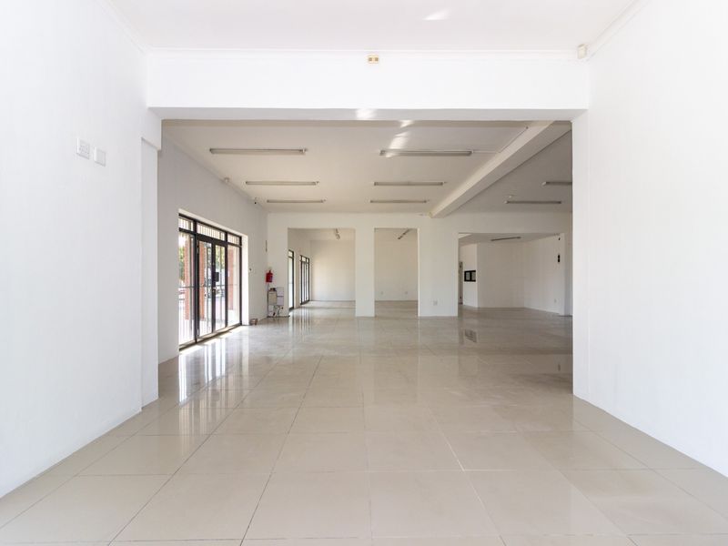 Prime Corner Retail Unit to Let in Walmer | 125 sqm - Photo 7