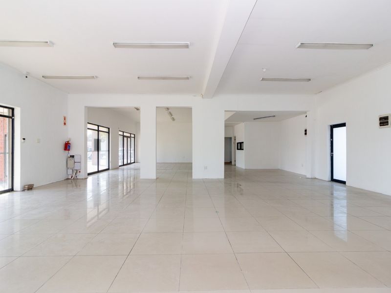 Prime Corner Retail Unit to Let in Walmer | 125 sqm - Photo 8