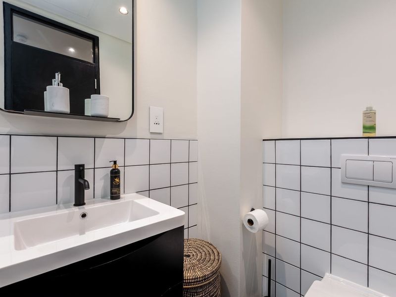 Sophisticated Studio Living at The Onyx | Cape Town Foreshore - Photo 4