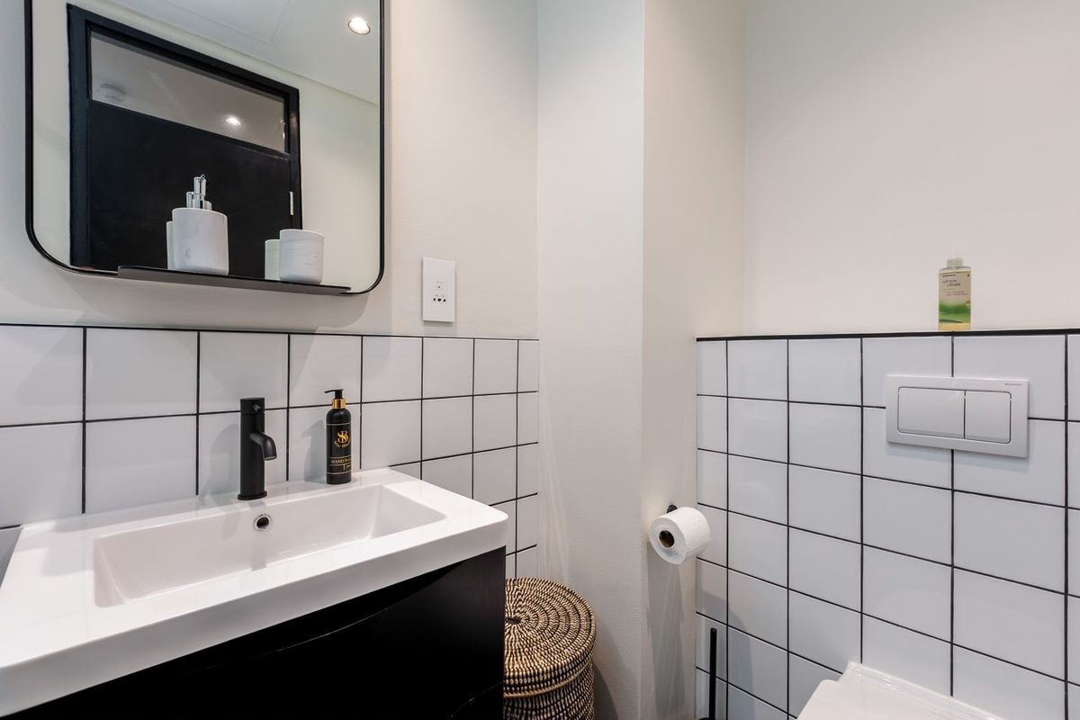 Sophisticated Studio Living at The Onyx | Cape Town Foreshore - Photo 4