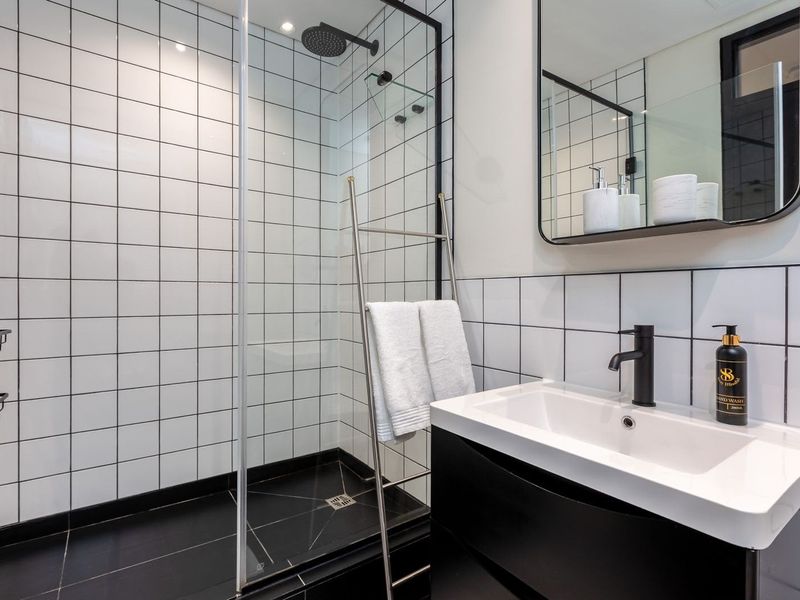 Sophisticated Studio Living at The Onyx | Cape Town Foreshore - Photo 5