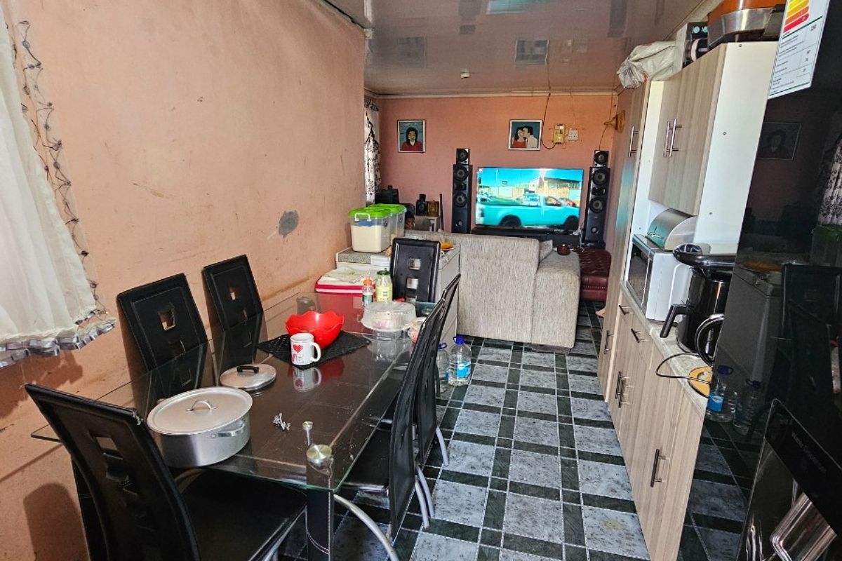Standard House for Sale in Hani Park - Photo 3