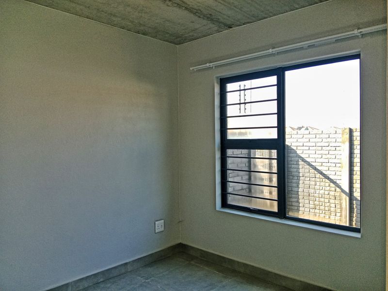 2 Bedroom Ground Floor Apartment To Rent in Kirkney, Pretoria West at 66@Kirkney Complex - Photo 6