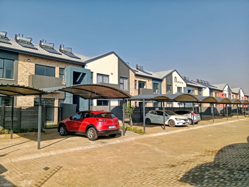 2 Bedroom Ground Floor Apartment To Rent in Kirkney, Pretoria West at 66@Kirkney Complex - Photo 2