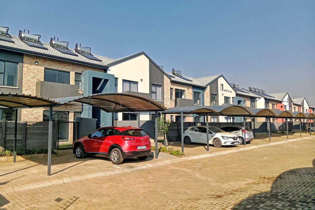 2 Bedroom Ground Floor Apartment To Rent in Kirkney, Pretoria West at 66@Kirkney Complex - Photo 2