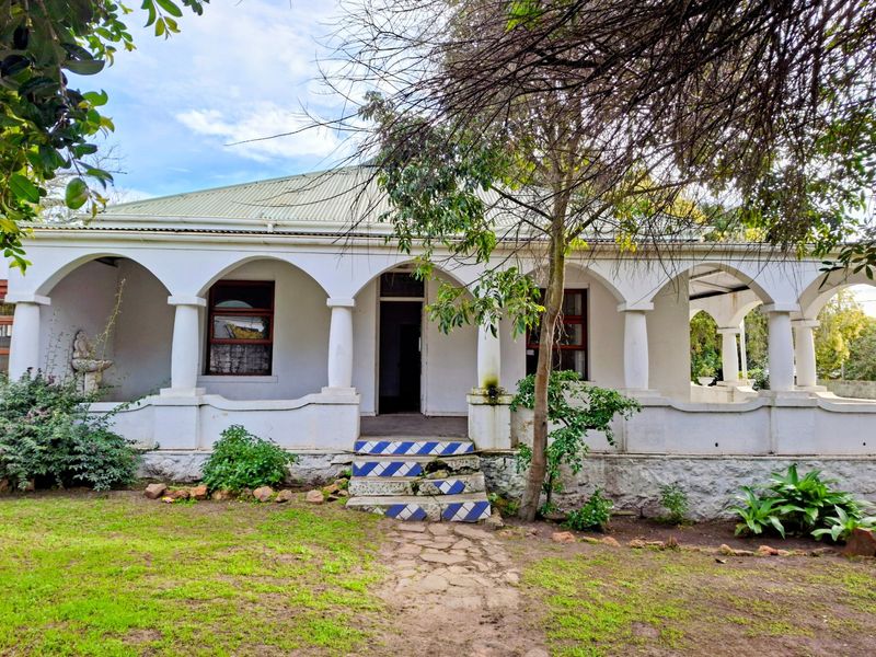 Timeless Colonial Character with Endless Possibilities - Photo 7