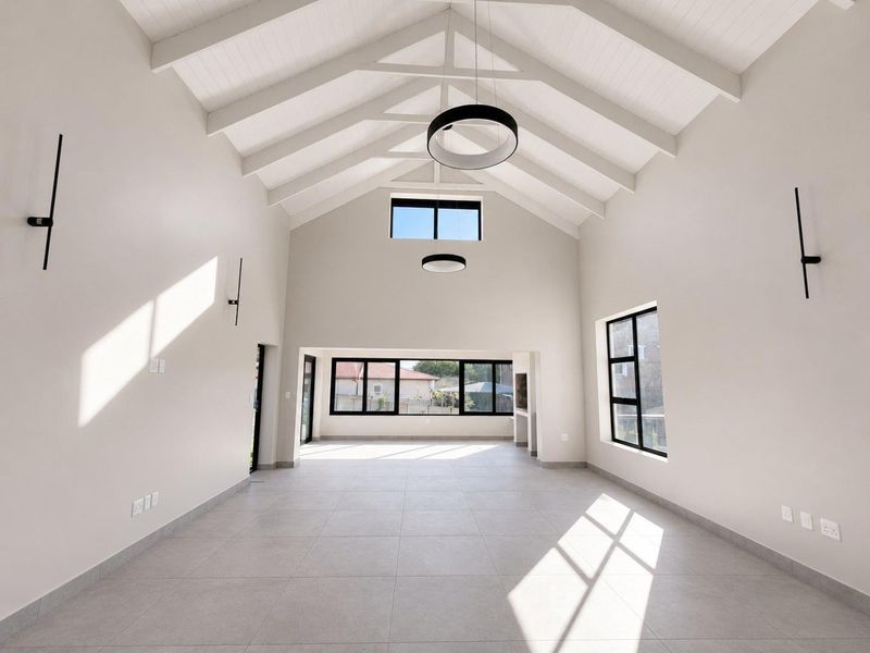House For Sale in Stilbaai Wes, Stilbaai - Photo 6