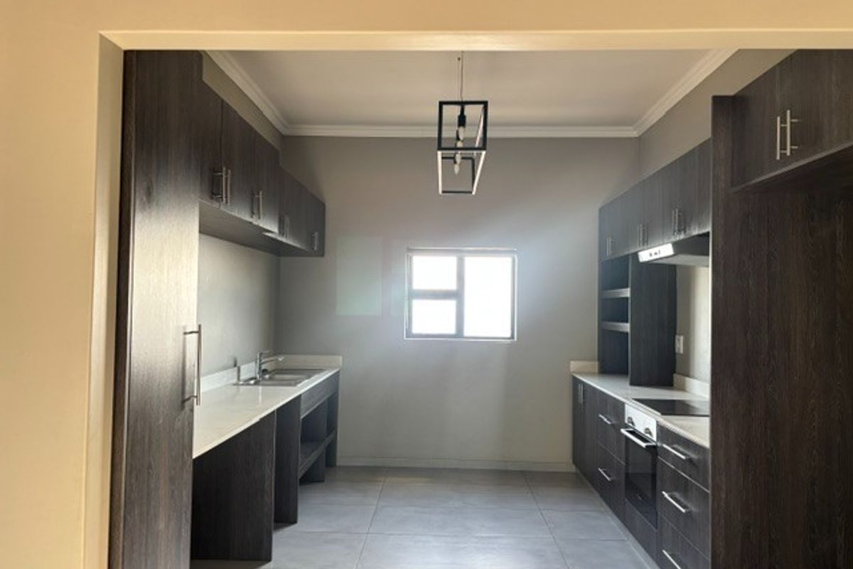 Apartment To Rent in Durban North, KwaZulu Natal - Photo 4