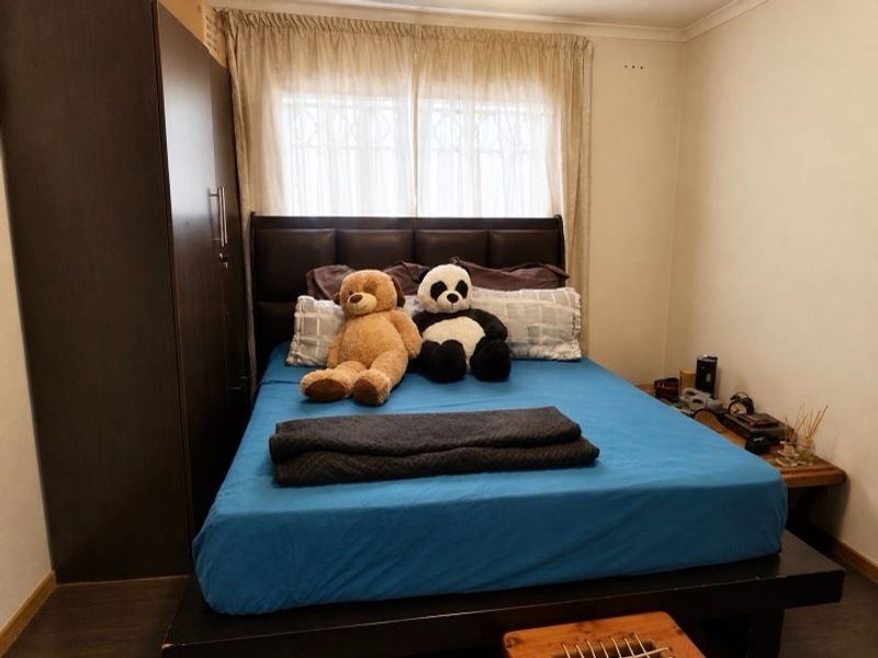 House For Sale in Protea Glen, Soweto - Photo 4