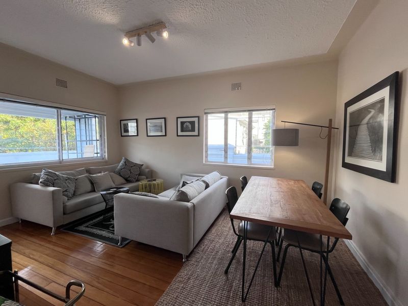 Beautifully Renovated Furnished 2 Bedroom Apartment in Vredehoek - Photo 6