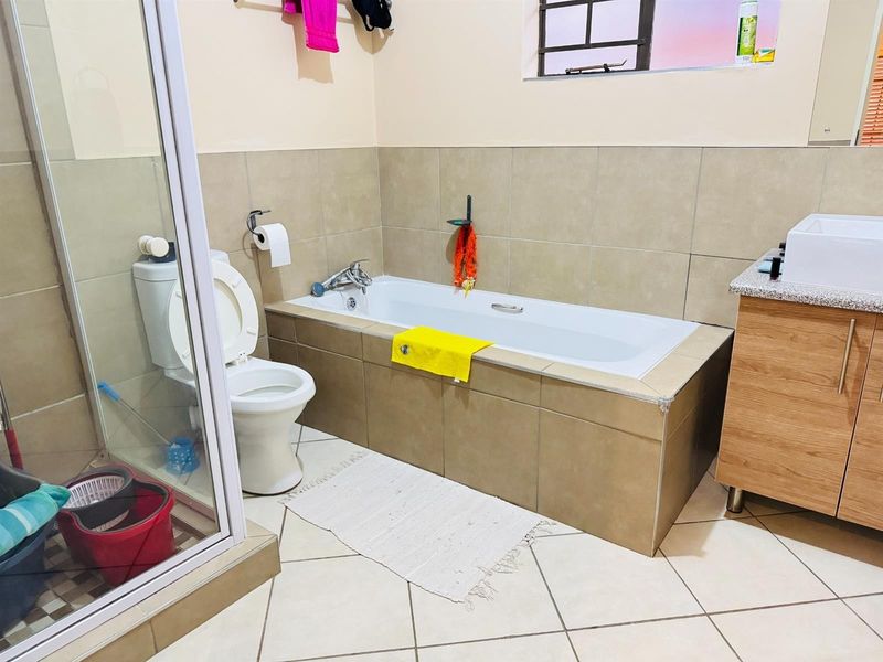 3 Bedroom,2 Bathroom apartment for rent in Sagewood - Photo 8