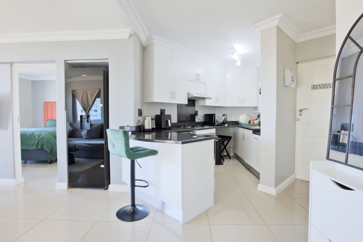 Two-Bedroom Apartment. Walking Distance to Blouberg Beach - Photo 5