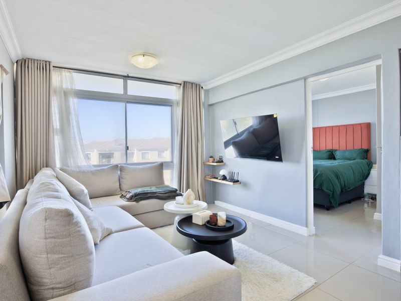 Two-Bedroom Apartment. Walking Distance to Blouberg Beach - Photo 3