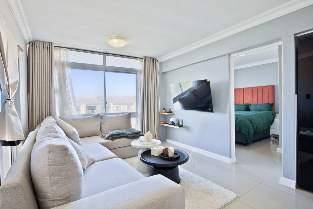 Two-Bedroom Apartment. Walking Distance to Blouberg Beach - Photo 3