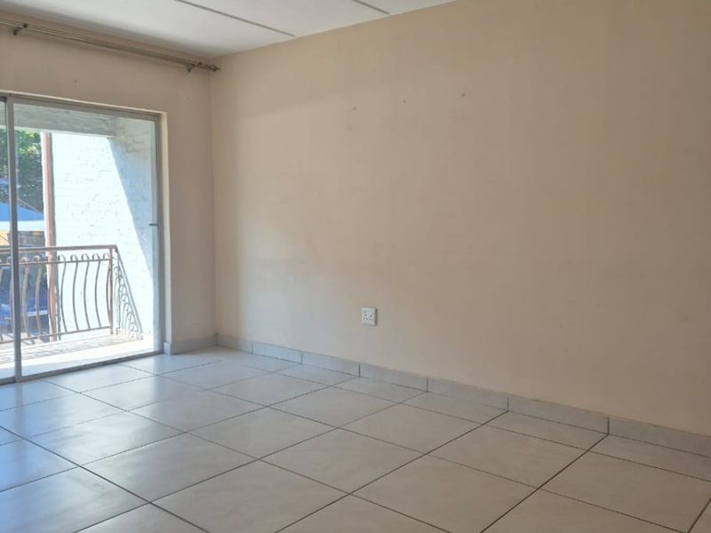 Modern 2 Bedroom, 2 Bathroom Apartment To Let in Birchleigh, Kempton Park - Photo 9