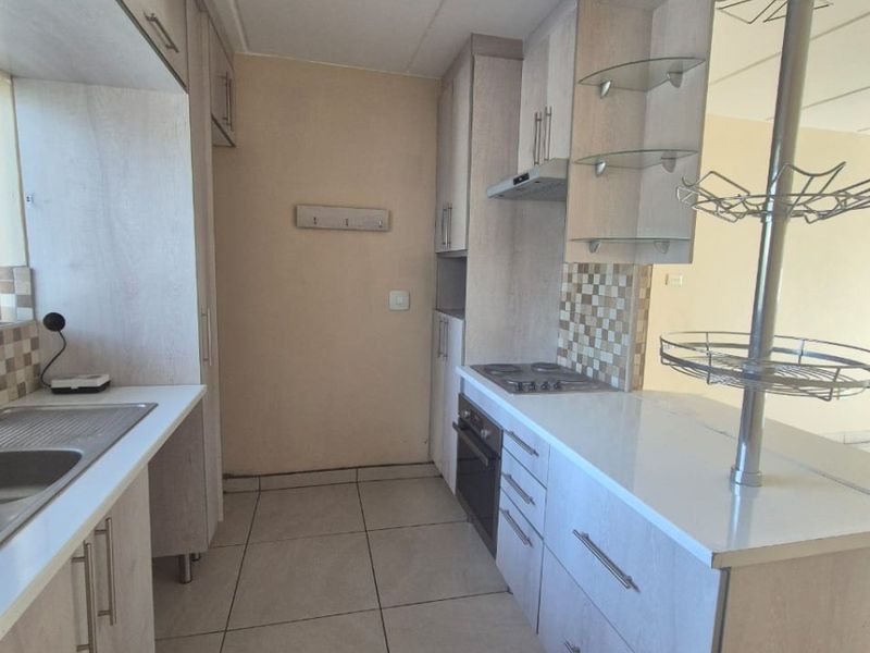 Modern 2 Bedroom, 2 Bathroom Apartment To Let in Birchleigh, Kempton Park - Photo 3