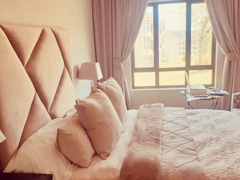 Modern 2-Bedroom, 2-Bathroom Apartment in a Secure Lifestyle Estate - Photo 6