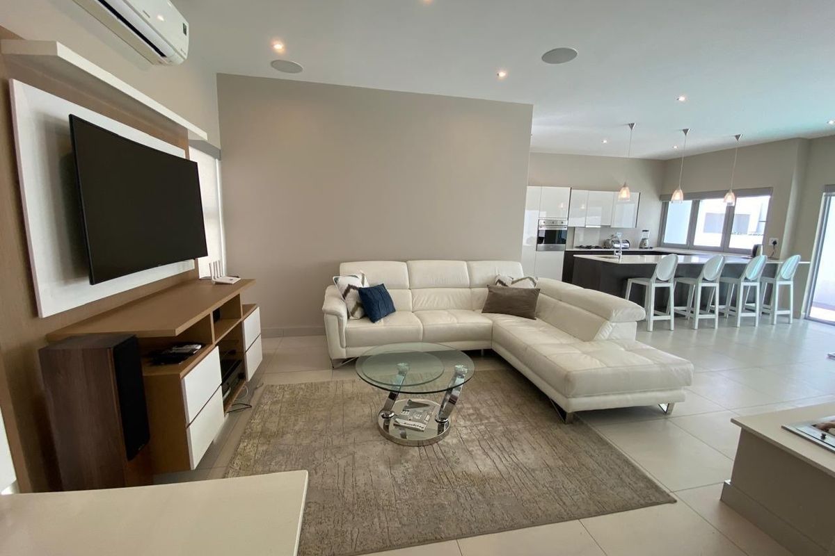 Fully Furnished 4bedroom To Rent in Bryanston with Staff quarters - Photo 2