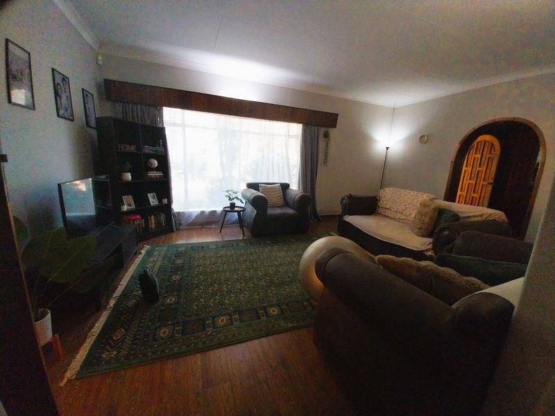 House For Sale in Glen Marais, Kempton Park - Photo 6