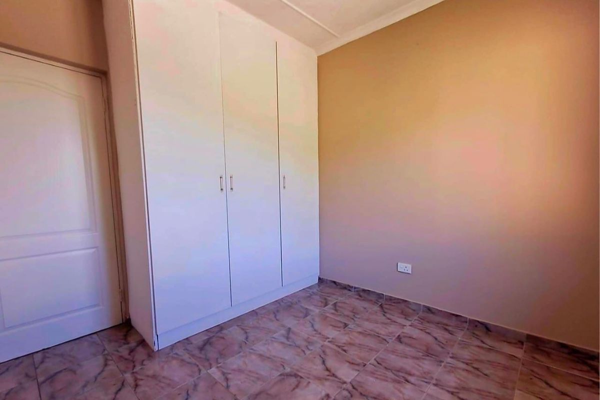 Townhouse For Rent in Greenwood Park, Durban, KwaZulu Natal - Photo 5