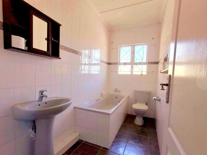 Townhouse For Rent in Greenwood Park, Durban, KwaZulu Natal - Photo 10