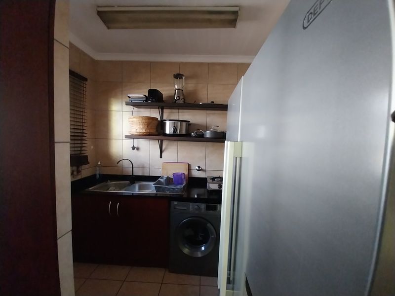 Townhouse For Sale in Glen Marais, Kempton Park - Photo 7