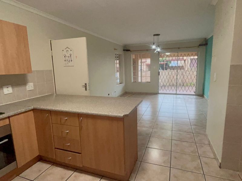 2 -Bedroom Townhouse To Rent in Sasolburg Central, Sasolburg - Photo 4