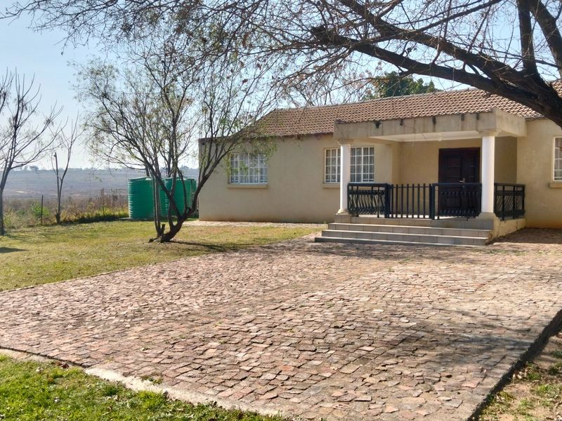 Small Holding 3 bed House 1 Bed Cottage on 8.5ha Land For Sale in Knoppieslaagte, Centurion - Photo 8