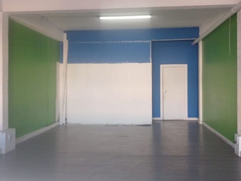 Commercial Property To Rent in Goodwood Central, Goodwood - Photo 2